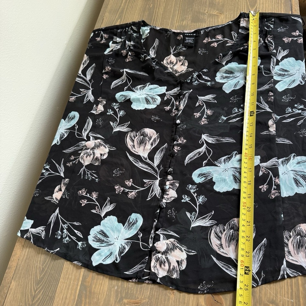 Torrid Womens 1‎ Floral Sheer V-Neck Button Up Chiffon Short Sleeve Blouse Top - Picture 8 of 8